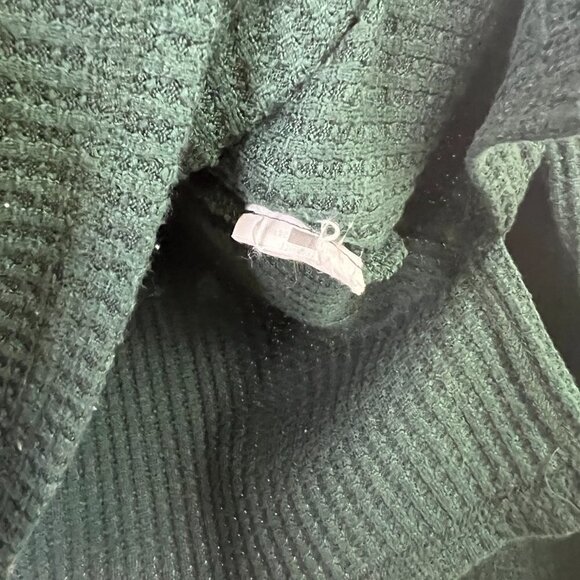 Abercrombie & Fitch BUNDLE of TWO Waffle Knit Shirts - Button Front & Crewneck - Picture 6 of 14